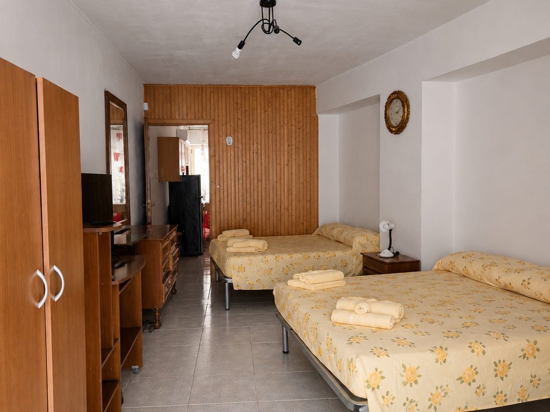 Ground Floor Apartment · Shared Only, photo 1